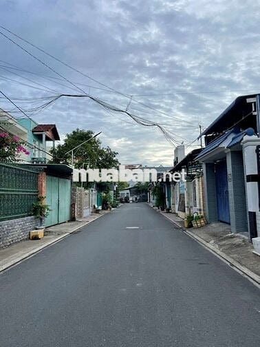 BÁN BIỆT THỰ - ĐƯỜNG LÊ VĂN SÔ - GẦN LỘ 40M