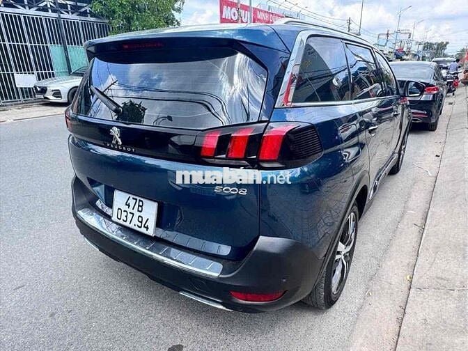 Peugeot 5008 2018 1.6L Turbo - 80000 km