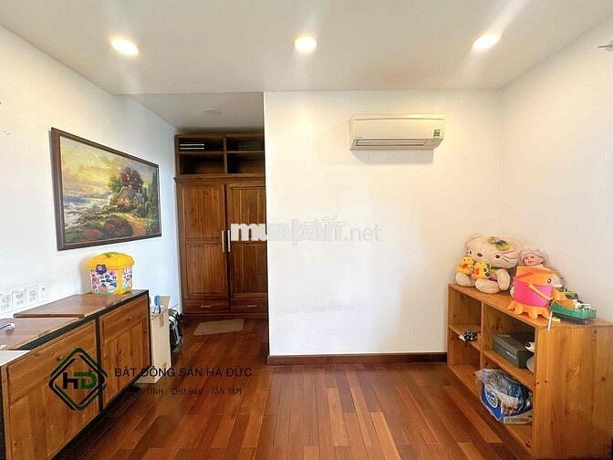 Biệt thự 8x16 full nội thất cao cấp đối diện UBND Quận 12