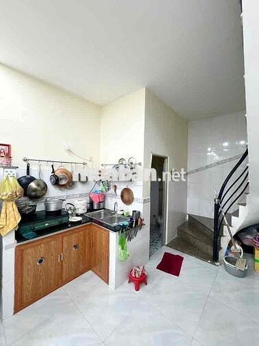NHÀ BÁN TRÊN ĐƯỜNG LÊ VĂN QUỚI- BÌNH TRỊ ĐÔNG.BÌNH TÂN 32M2.GIÁ 3.9 TỶ