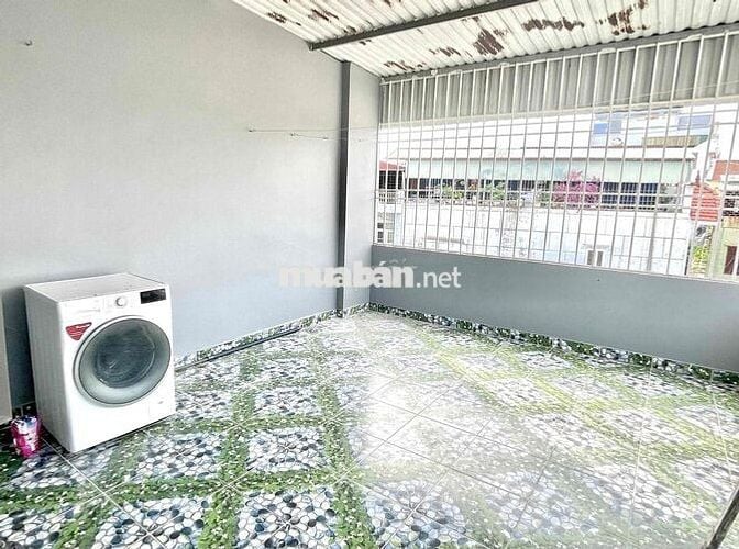 Cho thuê Nhà ngõ 254 Văn Cao - TP Hải Phòng ô tô 7 chỗ vào nhà