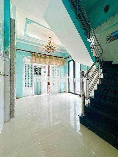 chính chủ bán nhà 3 lau y hinh 4x8