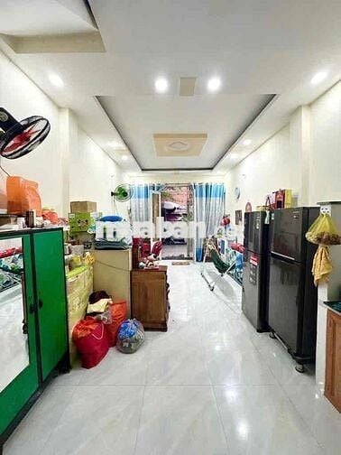 NHÀ BÁN TRÊN ĐƯỜNG LÊ VĂN QUỚI- BÌNH TRỊ ĐÔNG.BÌNH TÂN 32M2.GIÁ 3.9 TỶ