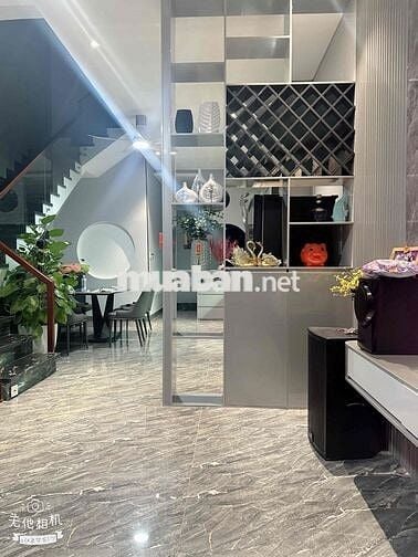 bán nhà 2 tầng 200m2 đất phun nội thất
