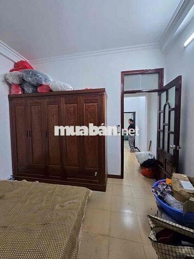 Cần bán nhà Kim Giang, DT:41m2, ngõ thông, ô tô đỗ cử, kinh doanh đỉnh