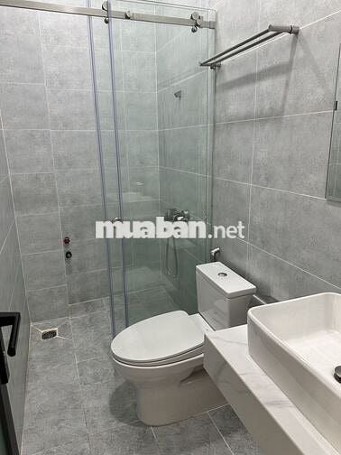 Cho thuê nhà gần ngã tư Âu Cơ - Lạc Long Quân 6PN giá 25tr/tháng TL