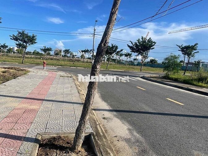 Đất khu đô thị 7b Đà Nẵng đường 20.5m sát biển bán nhanh