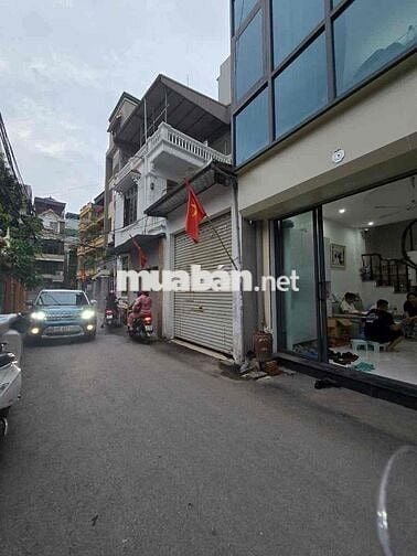 Cần bán nhà Kim Giang, DT:41m2, ngõ thông, ô tô đỗ cử, kinh doanh đỉnh