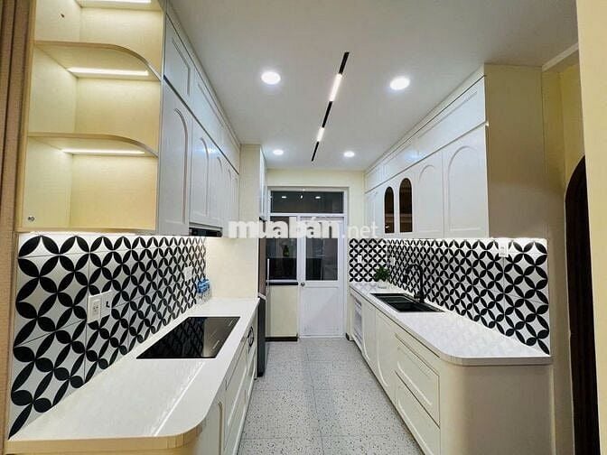Bán căn hộ Sky Garden 3 Phú Mỹ Hưng  2PN,2WC, full nội thất mới 100%