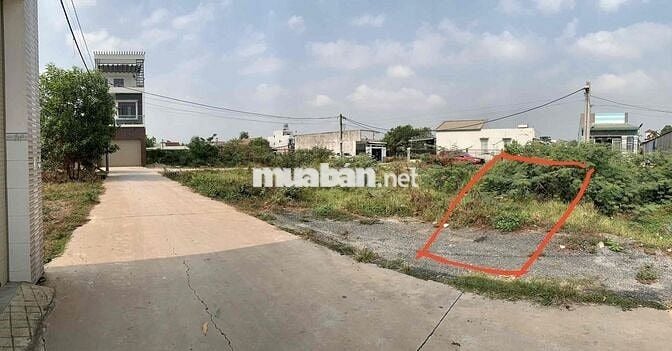 Đất hồng thổ cư chính chủ 2 mặt tiền đường Nguyễn Hoàng, Xã Trảng Bom