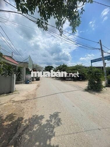 BÁN LÔ ĐẤT VƯỜN 600M2-GIÁ CHỈ 5TỶ400- GẦN CHỢ VĨNH LỘC A-GIÁ TỐT
