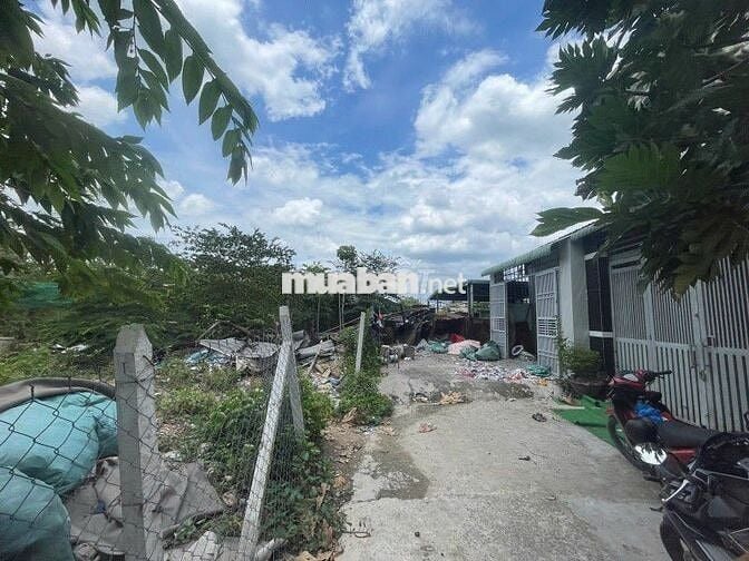 BÁN LÔ ĐẤT VƯỜN 600M2-GIÁ CHỈ 5TỶ400- GẦN CHỢ VĨNH LỘC A-GIÁ TỐT