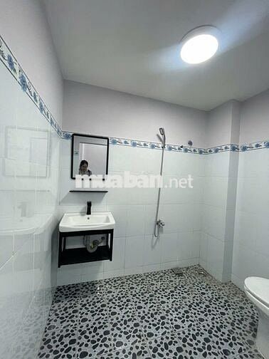 Cần cho thuê MẶT BẰNG TẦNG TRỆT  nhà đường số 1 Bình Hưng gần BX Q8
