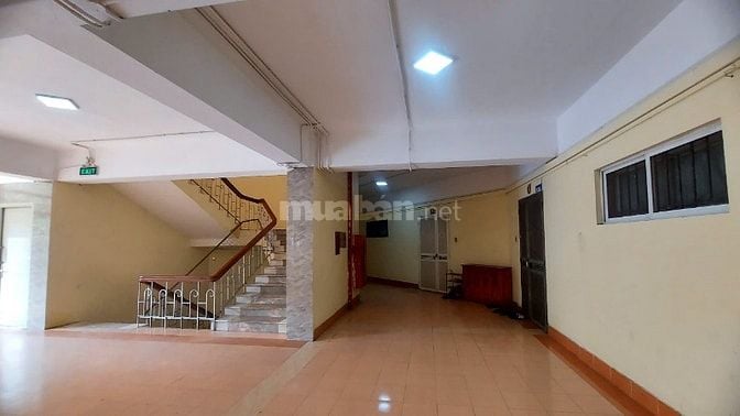 Bán căn hộ tầng 2 khu Đồng Tàu, Hoàng Mai, diện tích 53,5m2, 2PN