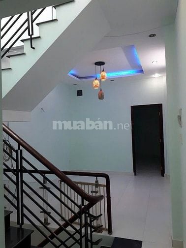 Cho Thuê MT Lê Sao Phường Phú Thạnh : 3,8 x 20 M đúc 1 trệt , 2 lầu 
