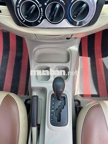 Toyota Innova 2008 V -AT.