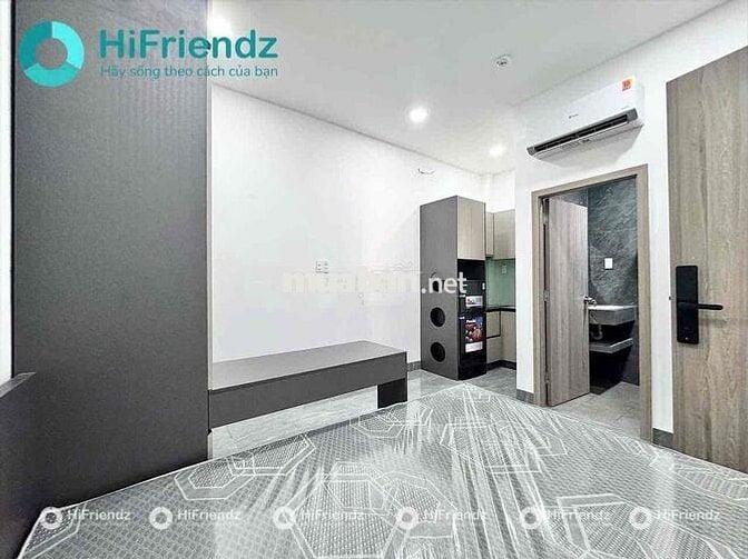 KHAI TRƯƠNG CĂN HỘ CAO CẤP NGAY CHỢ BÀ CHIỂU - BAN CÔNG CỬA SỔ THOÁNG