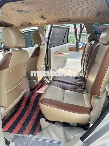 Toyota Innova 2008 V -AT.
