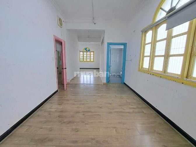 Cho thuê biệt thự mặt tiền, phường thảo điền , q2 , tp thủ đức