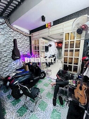 BÁN NHÀ CĂN GÓC, KỀ QUẬN 1- 50MV. 2 TẦNG- DƯƠNG BÁ TRẠC. QUẬN 8- 4,6TỶ
