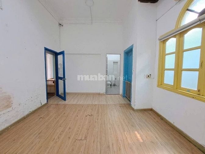 Cho thuê biệt thự mặt tiền, phường thảo điền , q2 , tp thủ đức