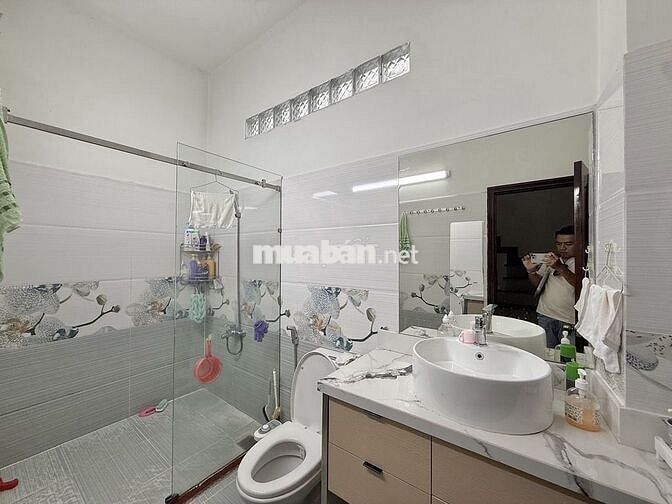 QUẬN 8!NHÀ ĐẸP XỊN 200M Ở AN DƯƠNG VƯƠNG_HẺM XE HƠI,KD ĐỈNH CHỈ 10TỶ