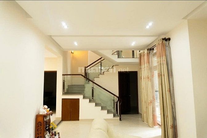 Cho thuê biệt thự sân vườn 204m² Lê Văn Thọ Gò Vấp, giá 38 triệu/tháng