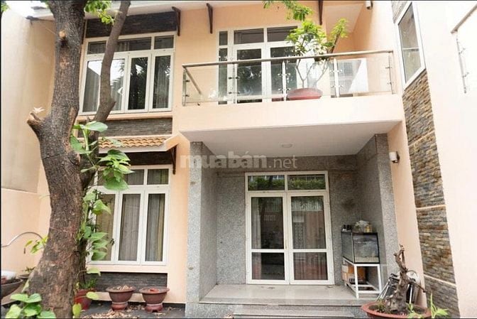 Cho thuê biệt thự sân vườn 204m² Lê Văn Thọ Gò Vấp, giá 38 triệu/tháng