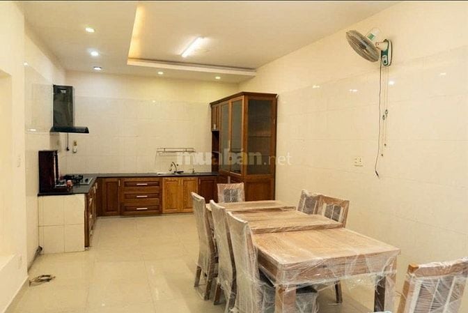 Cho thuê biệt thự sân vườn 204m² Lê Văn Thọ Gò Vấp, giá 38 triệu/tháng