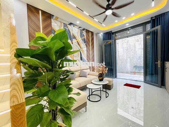 👉Chủ gấp bán căn nhà siêu phẩm tại Bình Thạnh , hẻm xe hơi sát mặt tiề