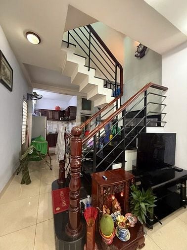 CHỦ GẤP BÁN GIẢM CHÀO, LÊ HỒNG PHONG QUẬN 5 CÁCH Ô TÔ 15M, 40M2 4 TẦNG