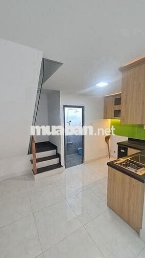 NHÀ 2 TẦNG, HẺM XE HƠI, SÁT MT, (4X9)M2, HOÀN CÔNG ĐỦ, 4,2 TỶ CÒN TL