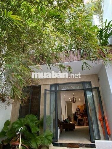Bán nhà 1 trệt 3 lầu bao đẹp đường Cô Bắc