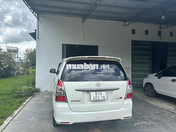Toyota Innova 2013 2.0J - 170000 km