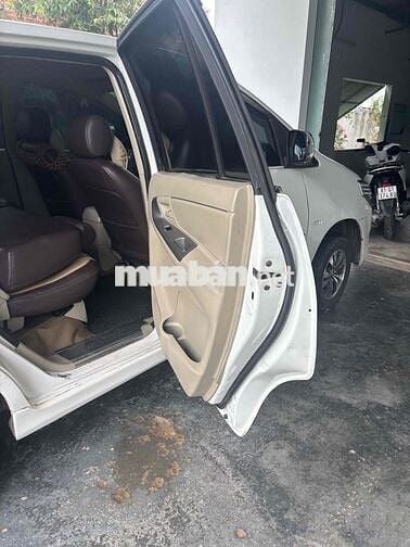 Toyota Innova 2013 2.0J - 170000 km