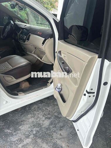Toyota Innova 2013 2.0J - 170000 km