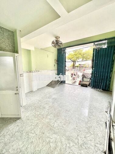 CHO THUÊ NHÀ KINH DOANH 3 TẦNG MẶT ĐƯỜNG ĐÔNG ĐÚC TRUNG TÂM THÀNH PHỐ
