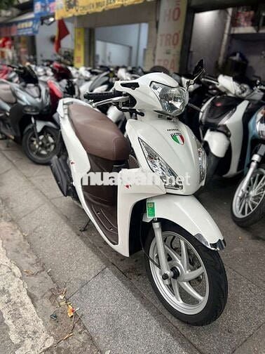 Honda vision 2016 mới 90% Bstp chính chủ