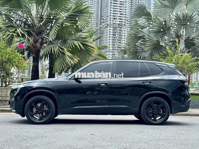 VinFast Lux SA Plus 2021 - Màu đen - 5v3km