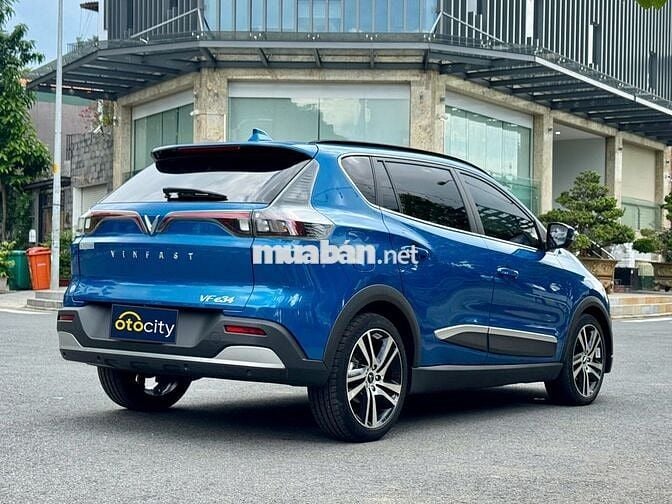 VinFast VFe34 2022 - Màu xanh - 1v8km