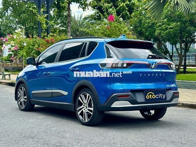 VinFast VFe34 2022 - Màu xanh - 1v8km
