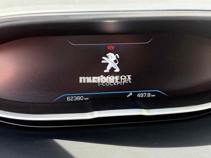 Peugeot 5008 2019 màu trắng trang bị ghế massa