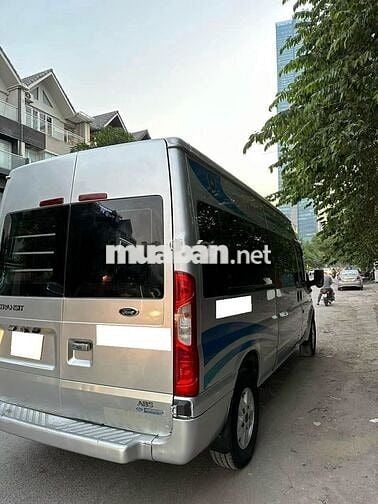 Ford Transit 2014 tải van 6 chổ 900kg