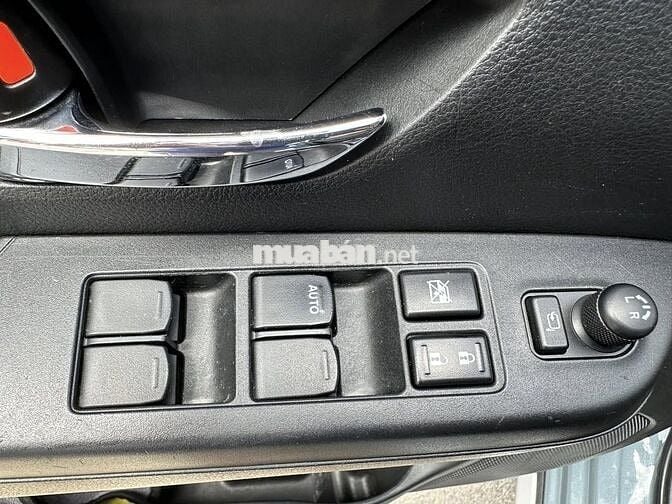 Suzuki XL7 2022 số tự động, 7 chổ