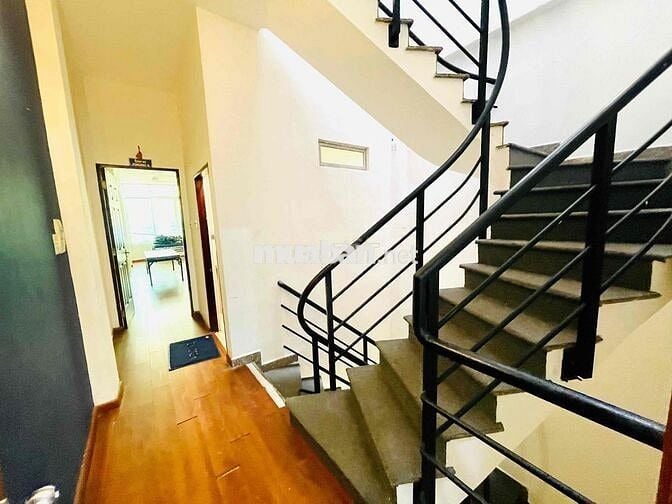 CHO THUÊ NHÀ MẶT TIỀN 220E VÕ VĂN TẦN QUẬN 3 - 6 TẦNG