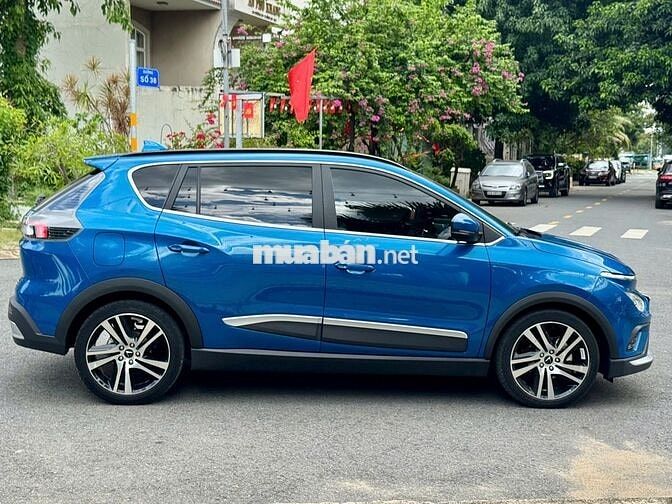 VinFast VFe34 2022 - Màu xanh - 1v8km