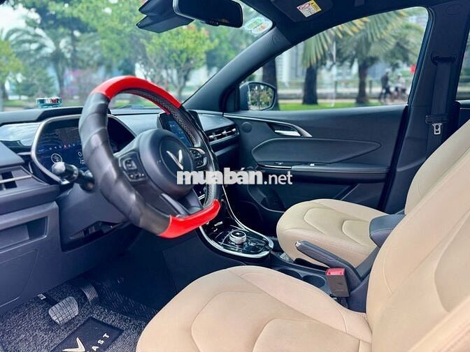 VinFast VFe34 2022 - Màu xanh - 1v8km