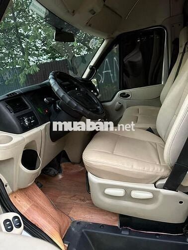Ford Transit 2014 tải van 6 chổ 900kg