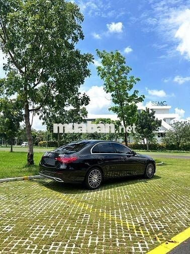 Bán C200 Avantgarde Plus bản Full V1 - 1,7 vạn km