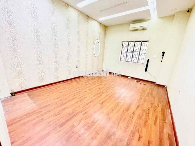 CHO THUÊ NHÀ MẶT TIỀN 220E VÕ VĂN TẦN QUẬN 3 - 6 TẦNG